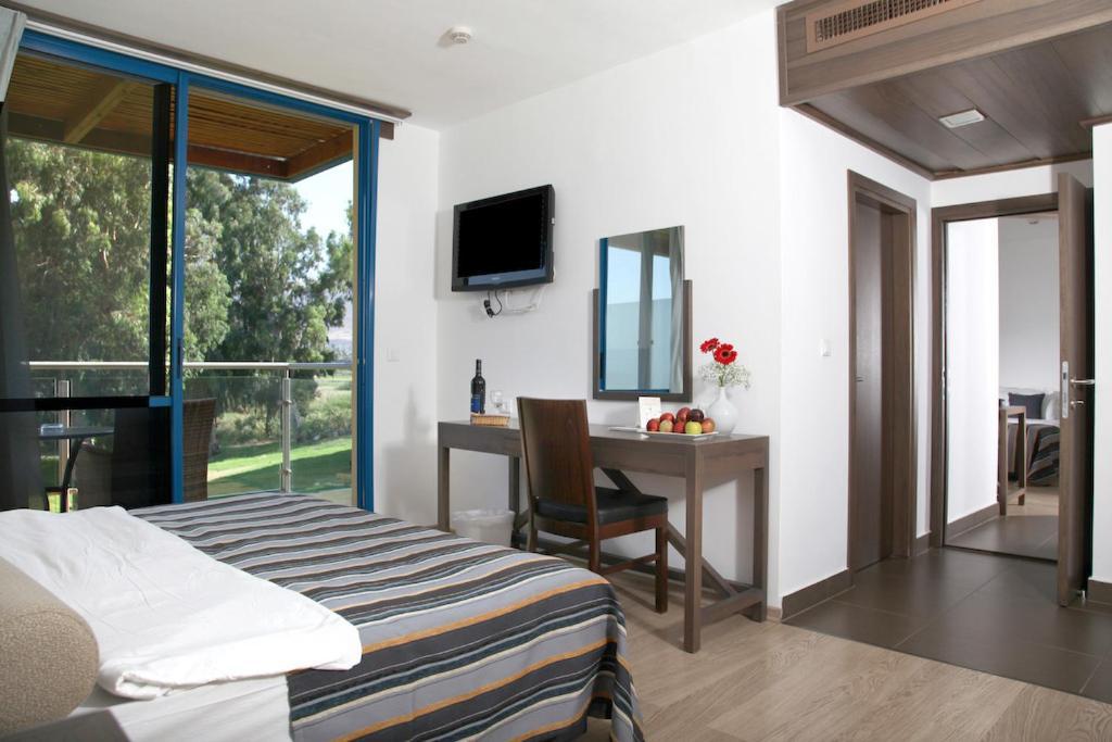 Nof Ginosar Kibbutz Hotel Exterior foto