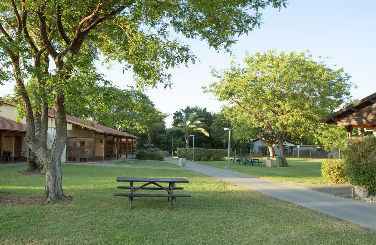 Nof Ginosar Kibbutz Hotel Exterior foto
