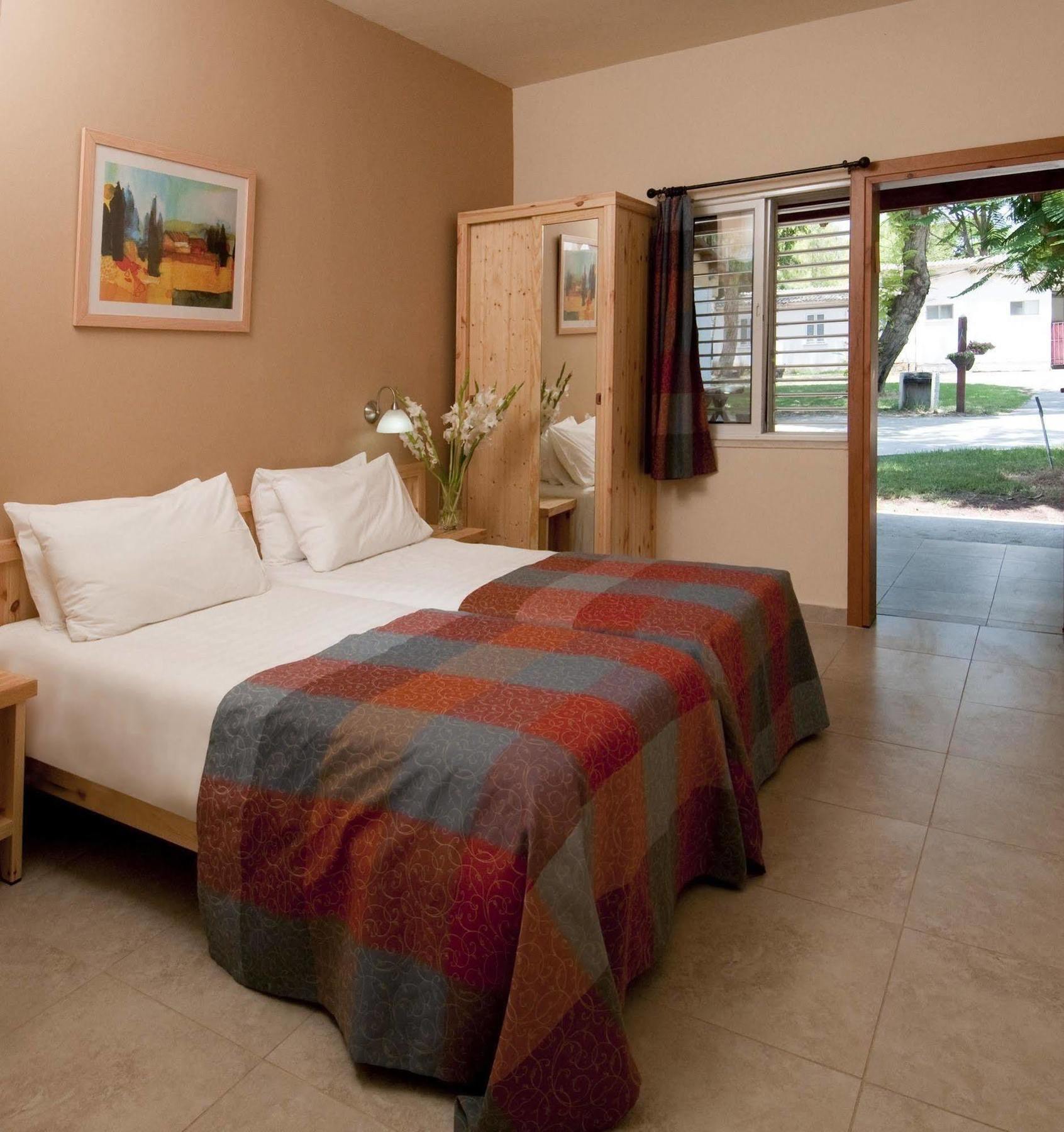 Nof Ginosar Kibbutz Hotel Exterior foto